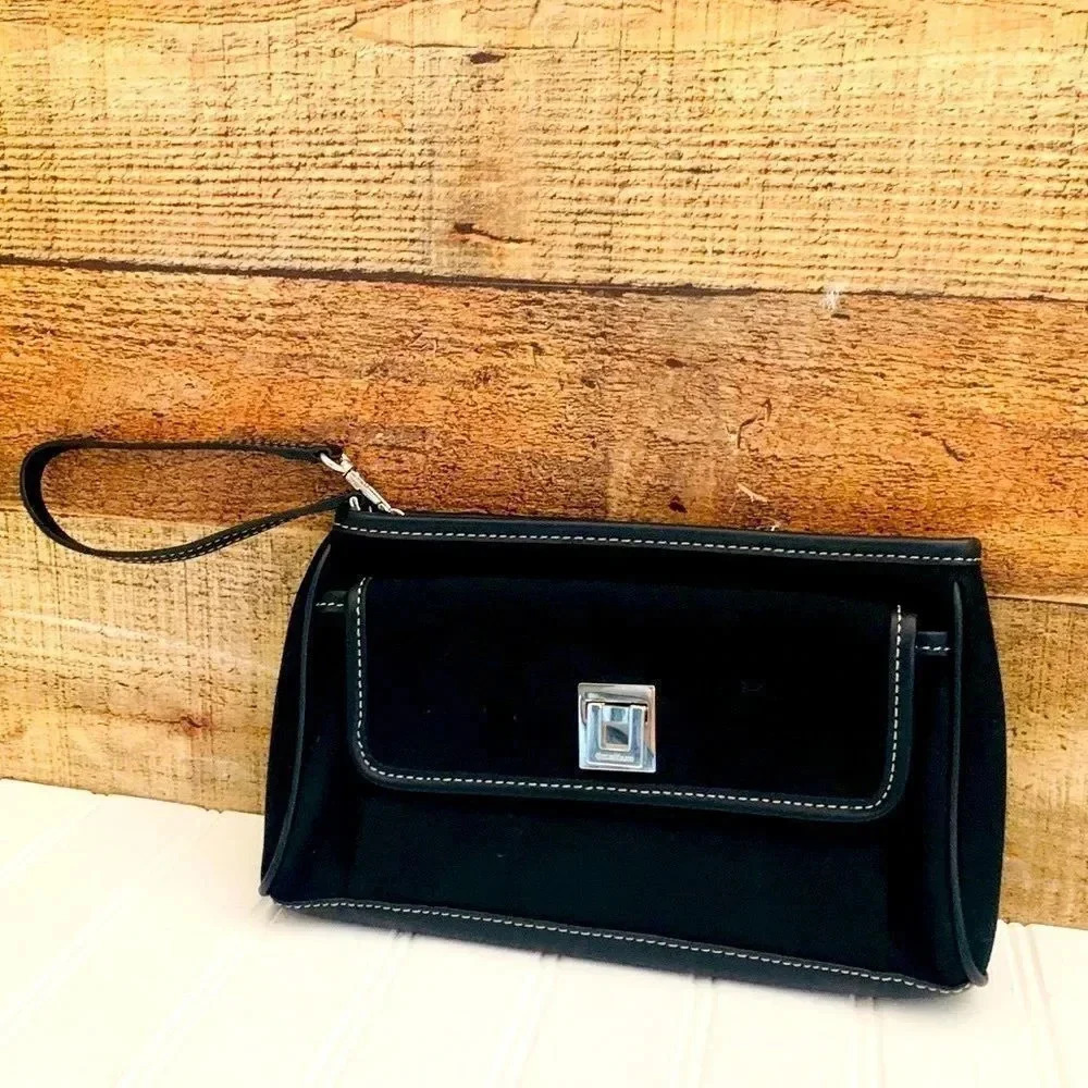 NWOT Cole Haan wristlet